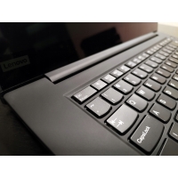 LENOVO ThinkPad P1 G1 i7-8850H 64GB RAM 1TB SSD 4K