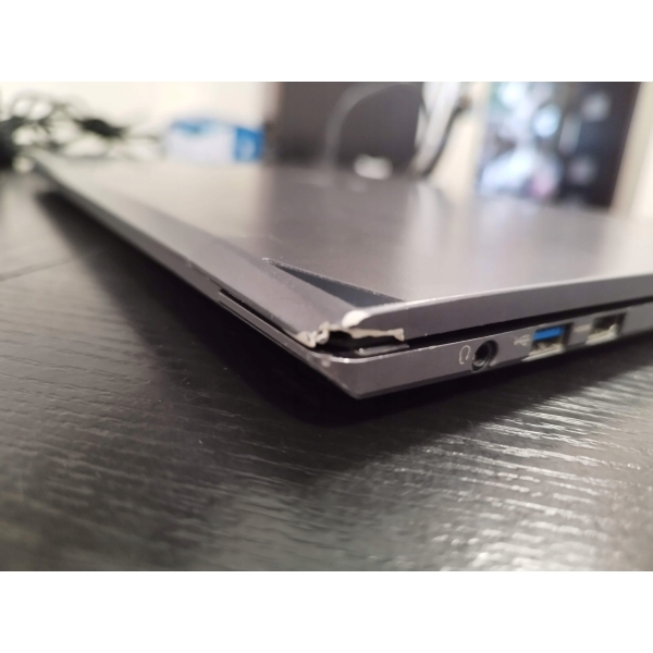 Dotykowy FUJITSU Lifebook T935 i5-5200u 2x 2.2GHz 8GB SSD 240GB Win10