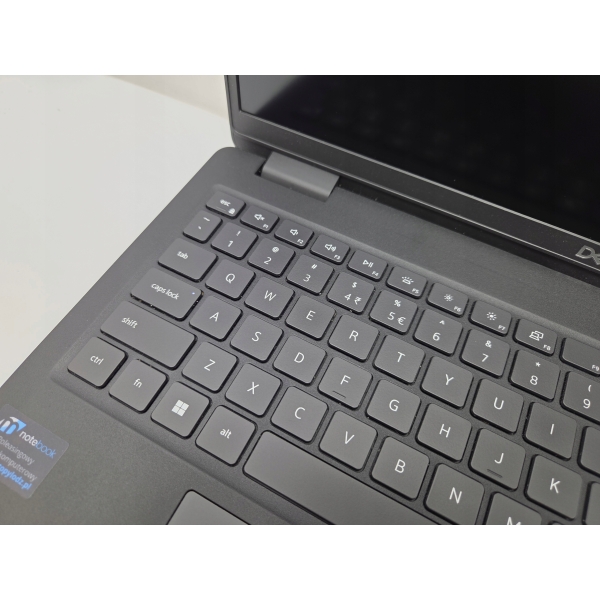 laptop DELL Latitude 3520 i5-1135G7 4x 2.4GHz 16GB SSD Win11 real foto