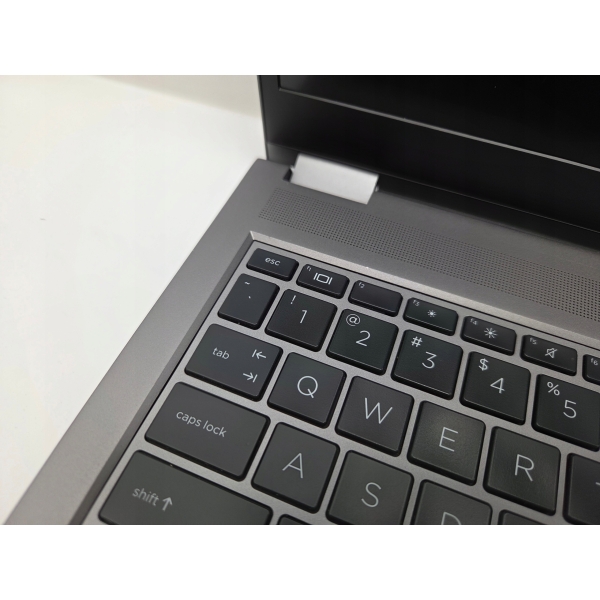 laptop HP ZBook Fury 15 G7 i7-10850H 6x 2.7GHz 32GB 512GB T2000 Real Foto