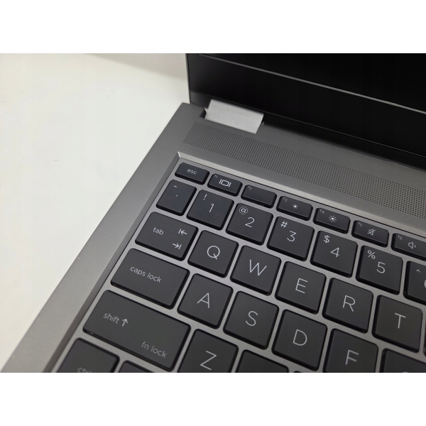 laptop HP ZBook Fury 15 G7 i7-10850H 6x 2.7GHz 32GB 512GB T2000 Real Foto