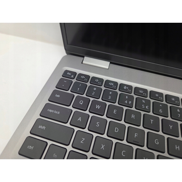 Laptop Dell Latitude 5520 i5-1135G7 4x 2.4GHz 16GB SSD 256GB W11 REAL FOTO