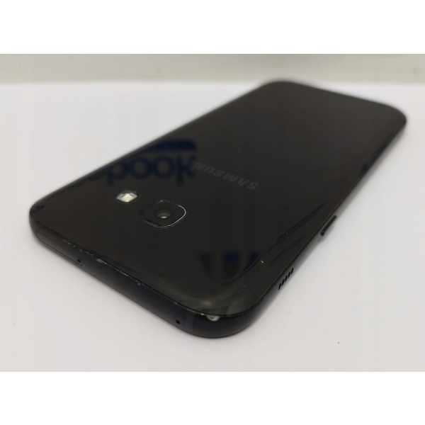 Smartfon Samsung Galaxy A5 3 GB / 32 GB 4G (LTE) czarny sprawny testowany
